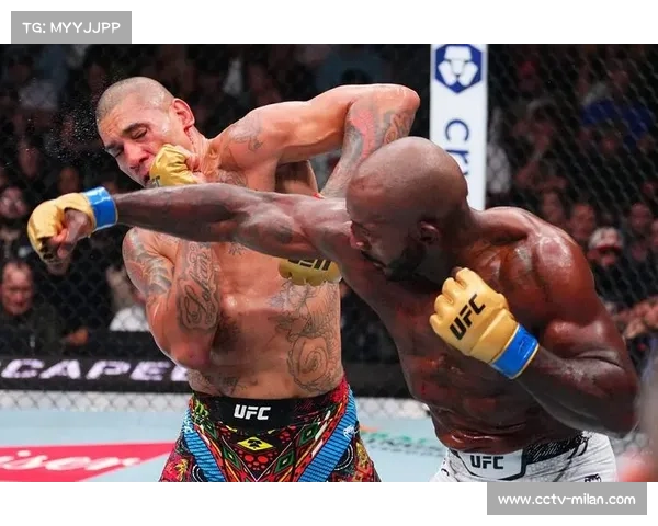 霍洛威预测佩雷拉将依靠低扫腿技术重夺冠军腰带